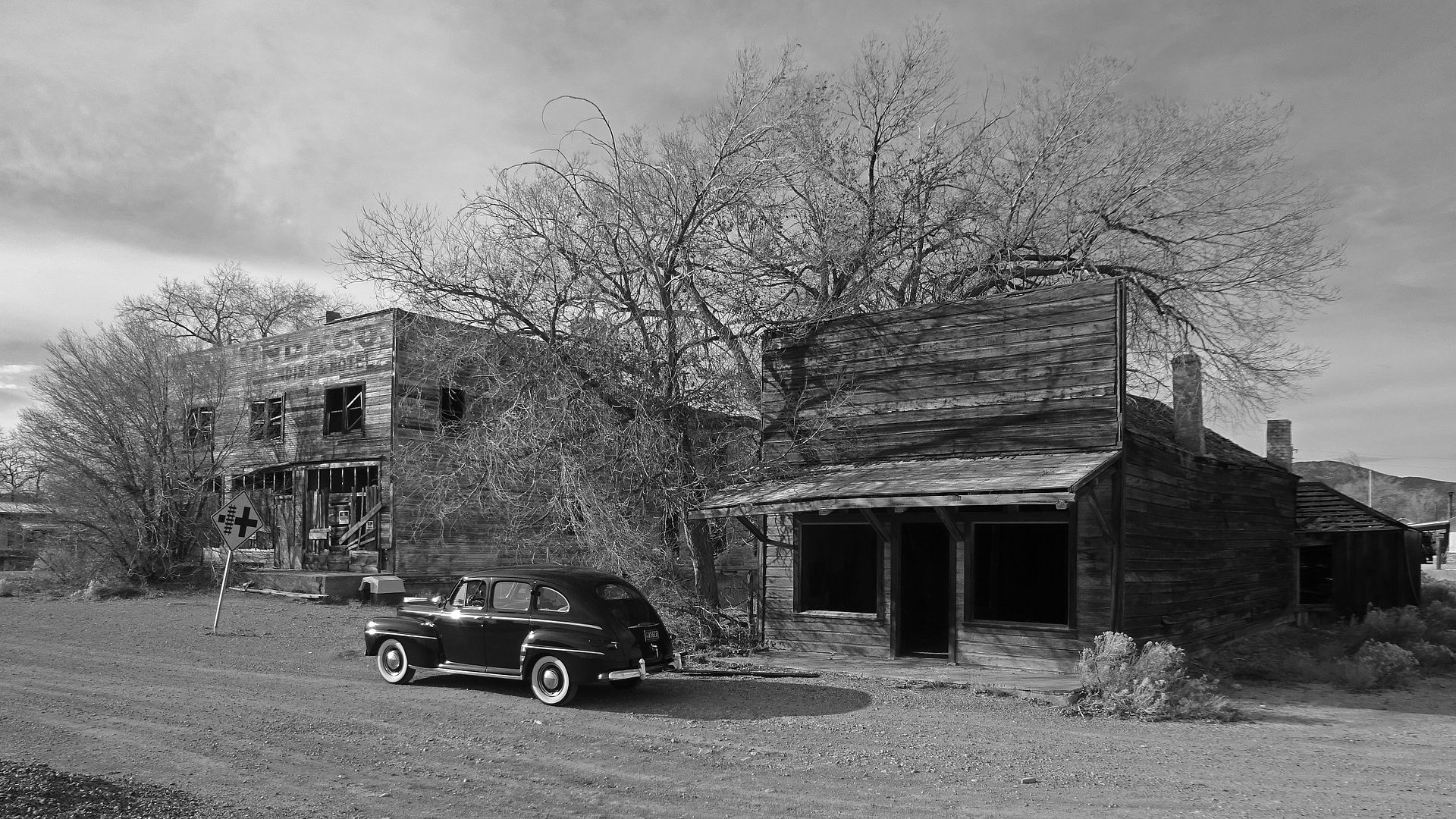 Classic Cars at Classic Buildings The Ford Barn